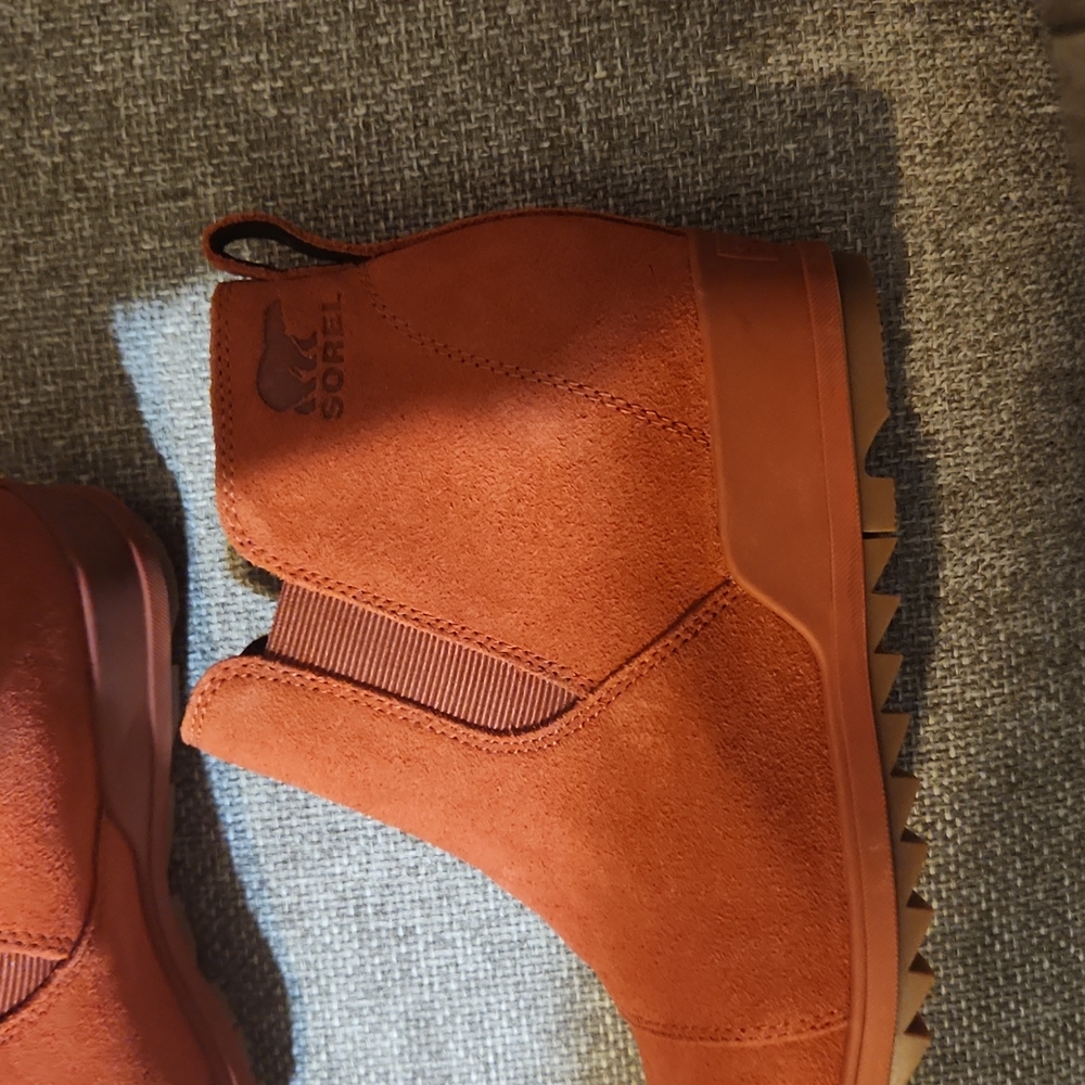 Sorel Evie Pull On Suede Booties - Picture 6 of 8